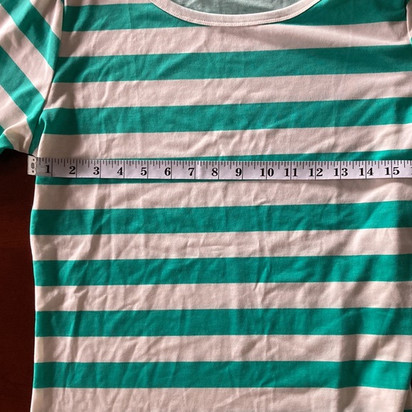 LuLaRoe top Large L aqua & off white striped - Picture 2 of 6